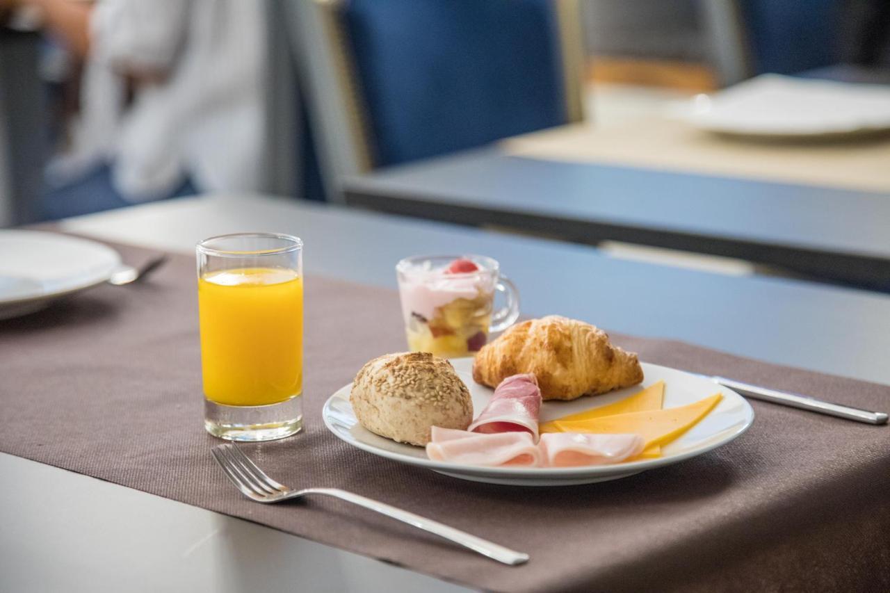 Casual Raizes Porto Hotell Exteriör bild